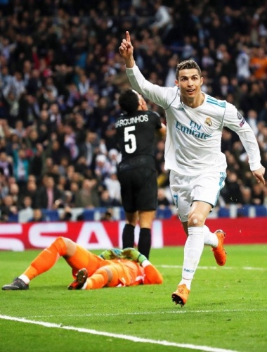 Dünya, Cristiano Ronaldo'nun sihirli penaltısını konuşuyor!