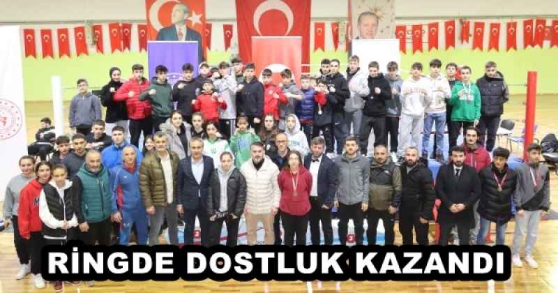 RİNGDE DOSTLUK KAZANDI