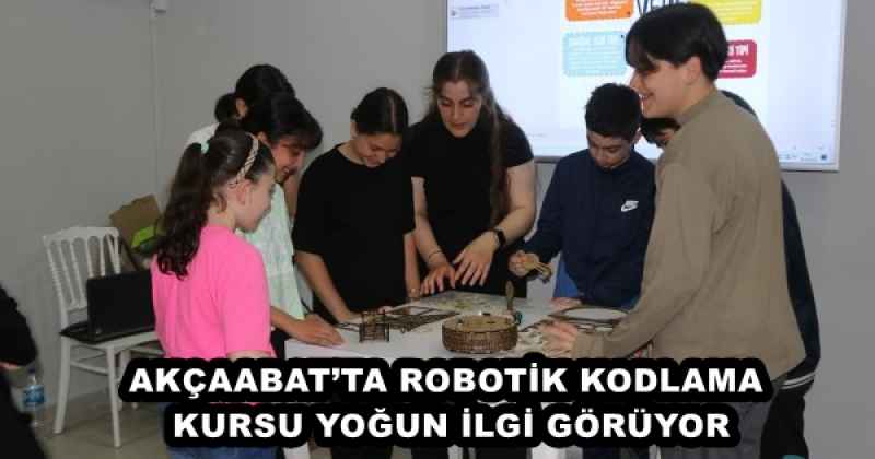 AKÇAABAT’TA ROBOTİK KODLAMA KURSU YOĞUN İLGİ GÖRÜYOR