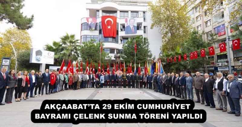 AKÇAABAT’TA 29 EKİM CUMHURİYET BAYRAMI ÇELENK SUNMA TÖRENİ YAPILDI