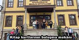Kitap kurtlarının buluşma mekânı