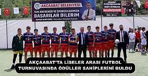 AKÇAABAT’TA LİSELER ARASI FUTBOL TURNUVASINDA ÖDÜLLER SAHİPLERİNİ BULDU