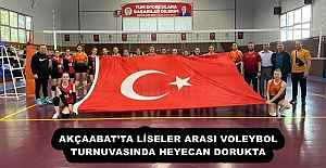 AKÇAABAT’TA LİSELER ARASI VOLEYBOL TURNUVASINDA HEYECAN DORUKTA
