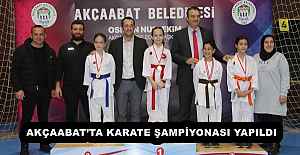 AKÇAABAT’TA KARATE ŞAMPİYONASI YAPILDI
