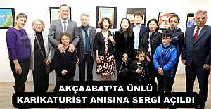 AKÇAABAT’TA ÜNLÜ KARİKATÜRİST ANISINA SERGİ AÇILDI
