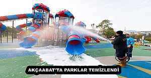 AKÇAABAT’TA PARKLAR TEMİZLENDİ