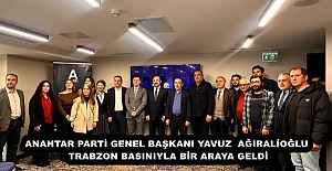 ANAHTAR PARTİ GENEL BAŞKANI YAVUZ  AĞIRALİOĞLU TRABZON BASINIYLA BİR ARAYA GELDİ