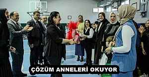 ÇÖZÜM ANNELERİ OKUYOR
