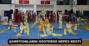 ŞAMPİYONLARIN GÖSTERİSİ NEFES KESTİ