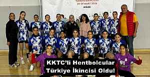 KKTC’li Hentbolcular Türkiye İkincisi Oldu! 