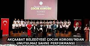 AKÇAABAT BELEDİYESİ ÇOCUK KOROSU’NDAN UNUTULMAZ SAHNE PERFORMANSI 
