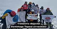 Trabzonlu dağcılar Demirkapı Tepesi zirvesinde! 