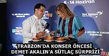 TRABZON’DA KONSER ÖNCESİ DEMET AKALIN’A SÜTLAÇ SÜRPRİZİ