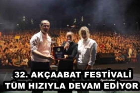 32_akcaabat_festivali_tum_hiziyla_devam_ediyor_h48306_f15d3