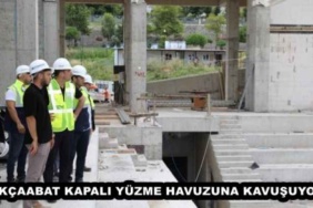 akcaabat_kapali_yuzme_havuzuna_kavusuyor_h48479_3702a