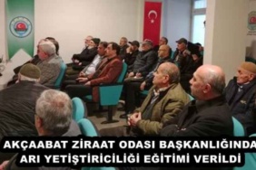 akcaabat_ziraat_odasi_baskanliginda_ari_yetistiriciligi_egitimi_verildi_h46082_d54f1