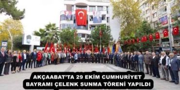 akcaabatta_29_ekim_cumhuriyet_bayrami_celenk_sunma_toreni_yapildi_h55200_6f583
