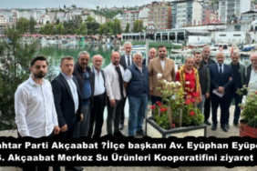 anahtar_parti_akcaabat_ilce_baskaniav_eyuphan_eyupoglu_ss_akcaabat_merkez_su_urunleri_kooperatifini_ziyaret_etti_h53380_6900b