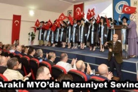 arakli_myoda_mezuniyet_sevinci_h47669_d26b8