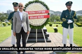 bakan_uraloglu_busan_da_yatan_kore_sehitlerini_ziyaret_etti_h48962_30a69