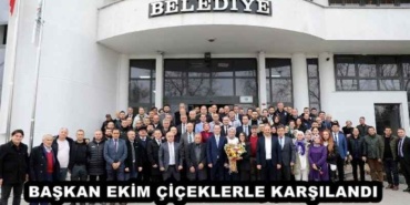 baskan_ekim_ciceklerle_karsilandi_h45708_c7c64