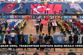 baskan_genc_trabzondan_dunyaya_baris_mesaji_verdi_h50132_de10a