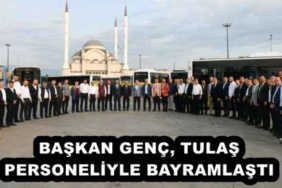 baskan_genc_tulas_personeliyle_bayramlasti_h53434_8d6c4