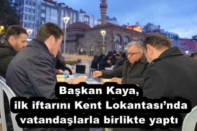 baskan_kaya_ilk_iftarini_kent_lokantasinda_vatandaslarla_birlikte_yapti_h51869_64b95