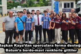 baskan_kayadan_sporculara_forma_destegi_batuma_bordo_mavi_renklerle_gittiler_h48195_c6f26