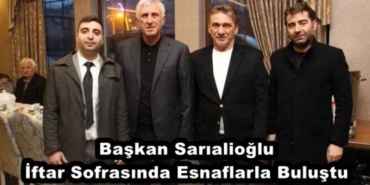 baskan_sarialioglu_iftar_sofrasinda_esnaflarla_bulustu_h46625_499a5