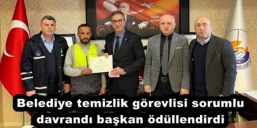 belediye_temizlik_gorevlisi_sorumlu_davrandi_baskan_odullendirdi_h51362_83c20