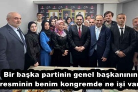 bir_baska_partinin_genel_baskaninin_resminin_benim_kongremde_ne_isi_var_h52829_b9fac