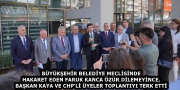 buyuksehir_belediye_meclisinde_hakaret_eden_faruk_kanca_ozur_dilemeyince_baskan_kaya_ve_chpli_uyeler_toplantiyi_terk_etti_h59112_38bb6