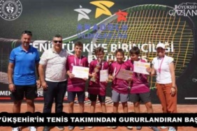 buyuksehirin_tenis_takimindan_gururlandiran_basari_h54566_71380