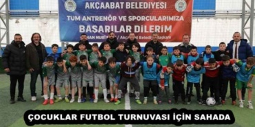 cocuklar_futbol_turnuvasi_icin_sahada_h52519_f88f7