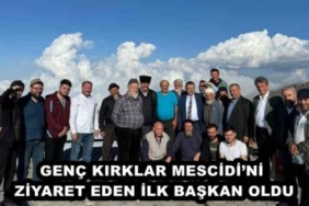 genc_kirklar_mescidini_ziyaret_eden_ilk_baskan_oldu_h49018_634c9
