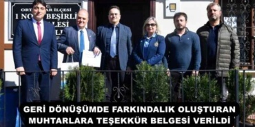 geri_donusumde_farkindalik_olusturan_muhtarlara_tesekkur_belgesi_verildi_h57482_51e97