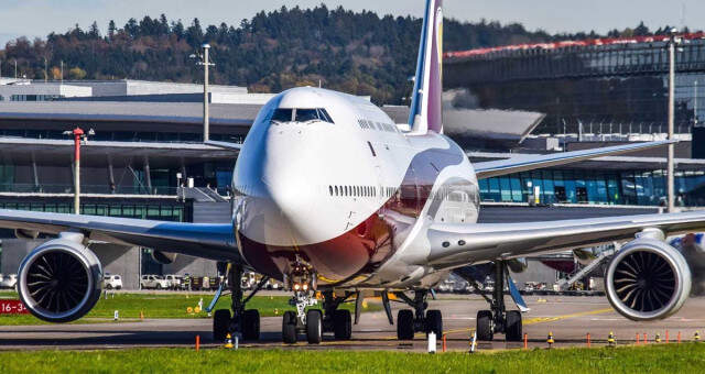Katar'ın Cumhurbaşkanı Erdoğan'a Hediye Ettiği Uçak, Boyandıktan Sonra İlk Kez Görüntülendi