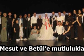 mesut_ve_betule_mutluluklar_h59057_72f42