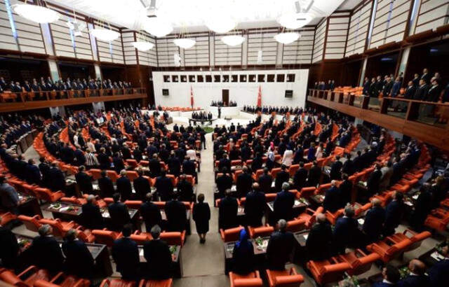 Milyonlarca memuru ilgilendiriyor! Fazla mesai ücreti...