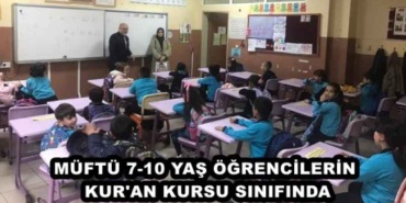 muftu_7_10_yas_ogrencilerin_kur_an_kursu_sinifinda_h49563_97069