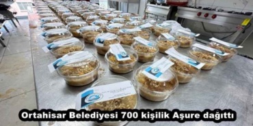 ortahisar_belediyesi_700_kisilik_asure_dagitti_h48251_88692