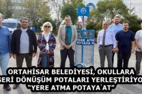 ortahisar_belediyesi_okullara_geri_donusum_potalari_yerlestiriyor_yere_atma_potaya_at_h59622_c74f9