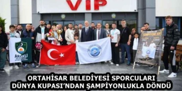 ortahisar_belediyesi_sporculari_dunya_kupasindan_sampiyonlukla_dondu_h58527_384c8
