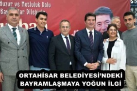 ortahisar_belediyesindeki_bayramlasmaya_yogun_ilgi_h53439_ae66c