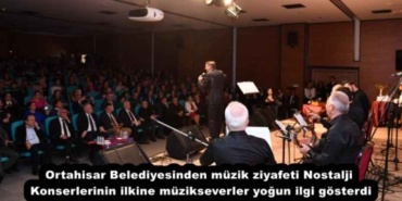 ortahisar_belediyesinden_muzik_ziyafeti_nostalji_konserlerinin_ilkine_muzikseverler_yogun_ilgi_gosterdi_h51343_201c7