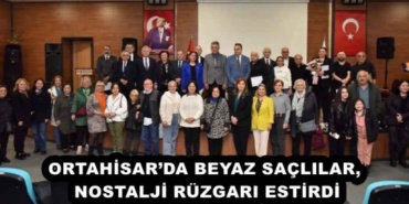 ortahisarda_beyaz_saclilar_nostalji_ruzgari_estirdi_h52647_b9f05