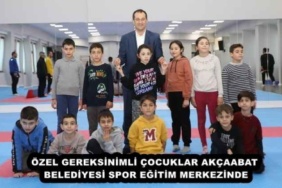 ozel_gereksinimli_cocuklar_akcaabat_belediyesi_spor_egitim_merkezinde_h46126_6d56c