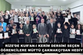 rizede_kuran_i_kerim_dersini_secen_ogrencilere_muftu_cakmakcidan_hediye_h55887_5a35f