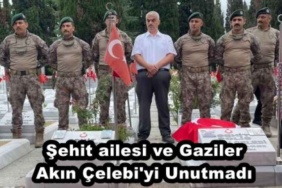sehit_ailesi_ve_gaziler_akin_celebi_yi_unutmadi_h48718_cec79